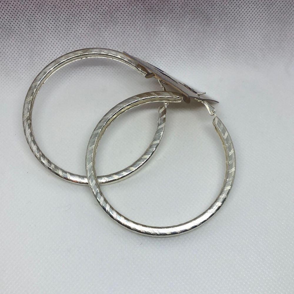 Hoop earrings new 5/$20❤️
